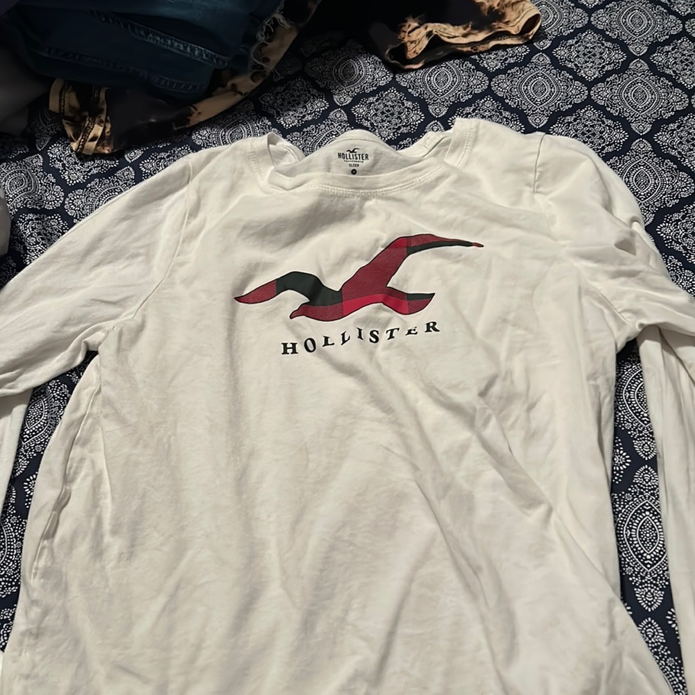 hollister pj shirt